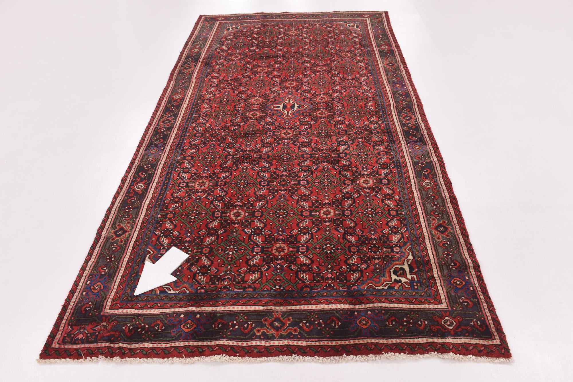 5' x 9' 6 Hand Knotted Hossainabad Persian Wool Runner Rug