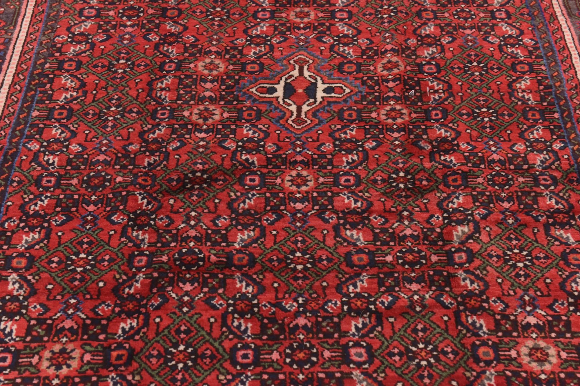 5' x 9' 6 Hand Knotted Hossainabad Persian Wool Runner Rug