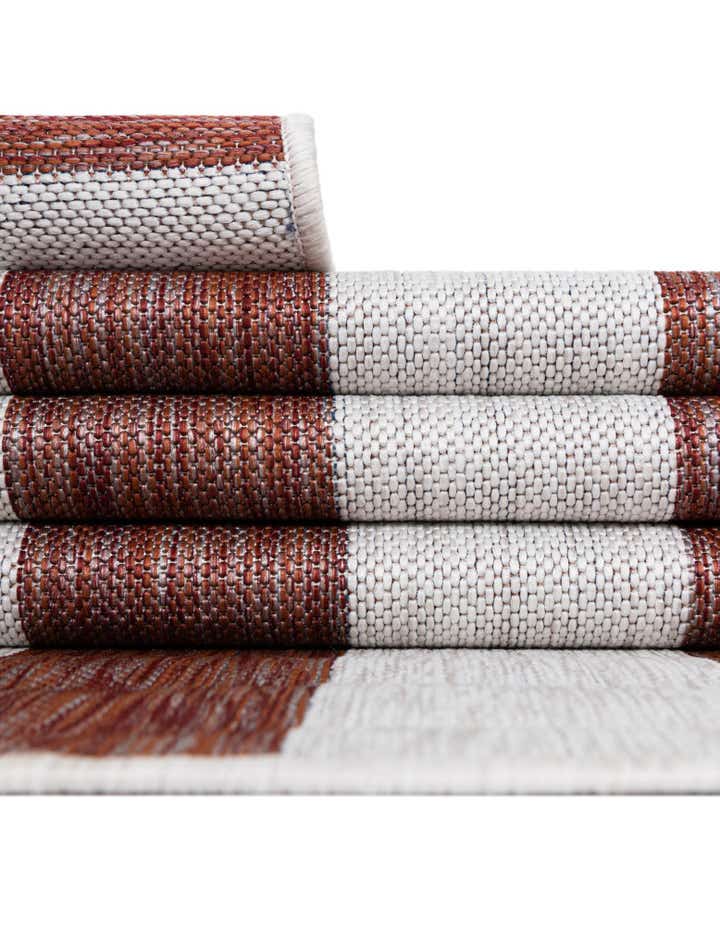 2' x 6' Easy-Clean Jill Zarin Indoor / Outdoor Runner Rug
