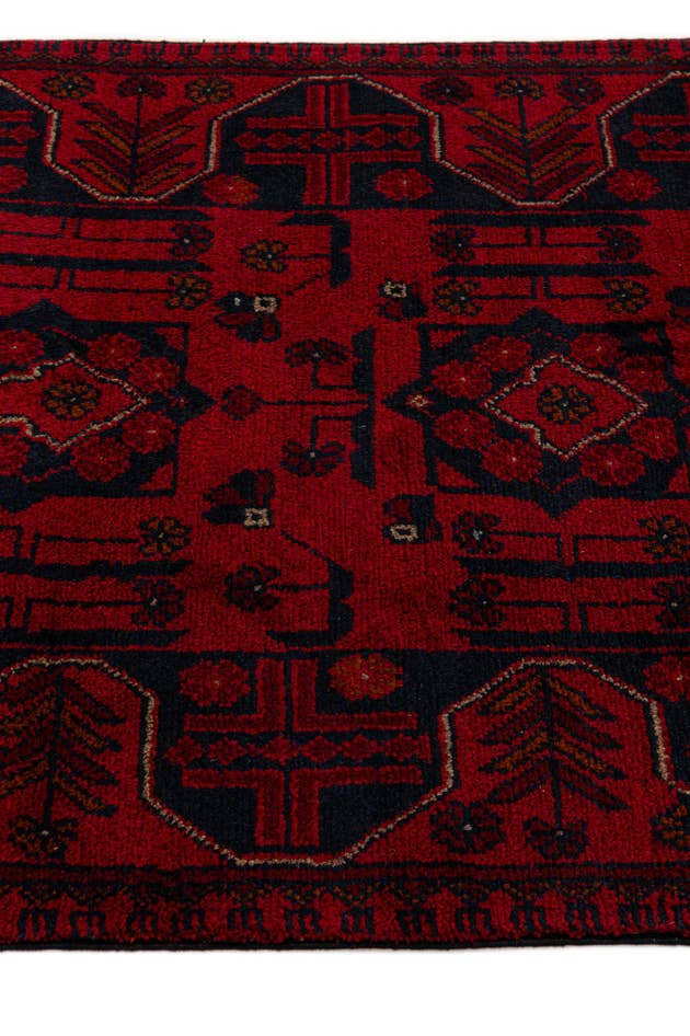 Detail image of 2' 8 x 6' 6 Hand Knotted Khal Mohammadi Wool Runner Rug