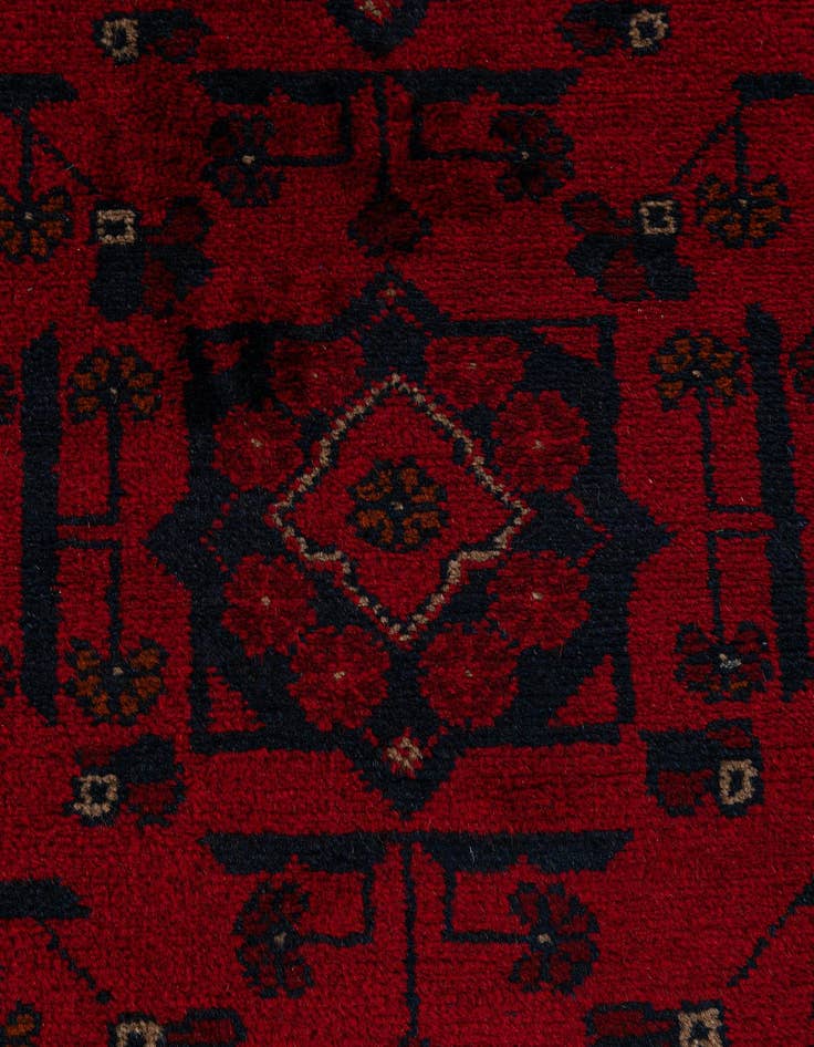 Detail image of 2' 8 x 6' 6  Hand Knotted Khal Mohammadi Wool Runner Rug