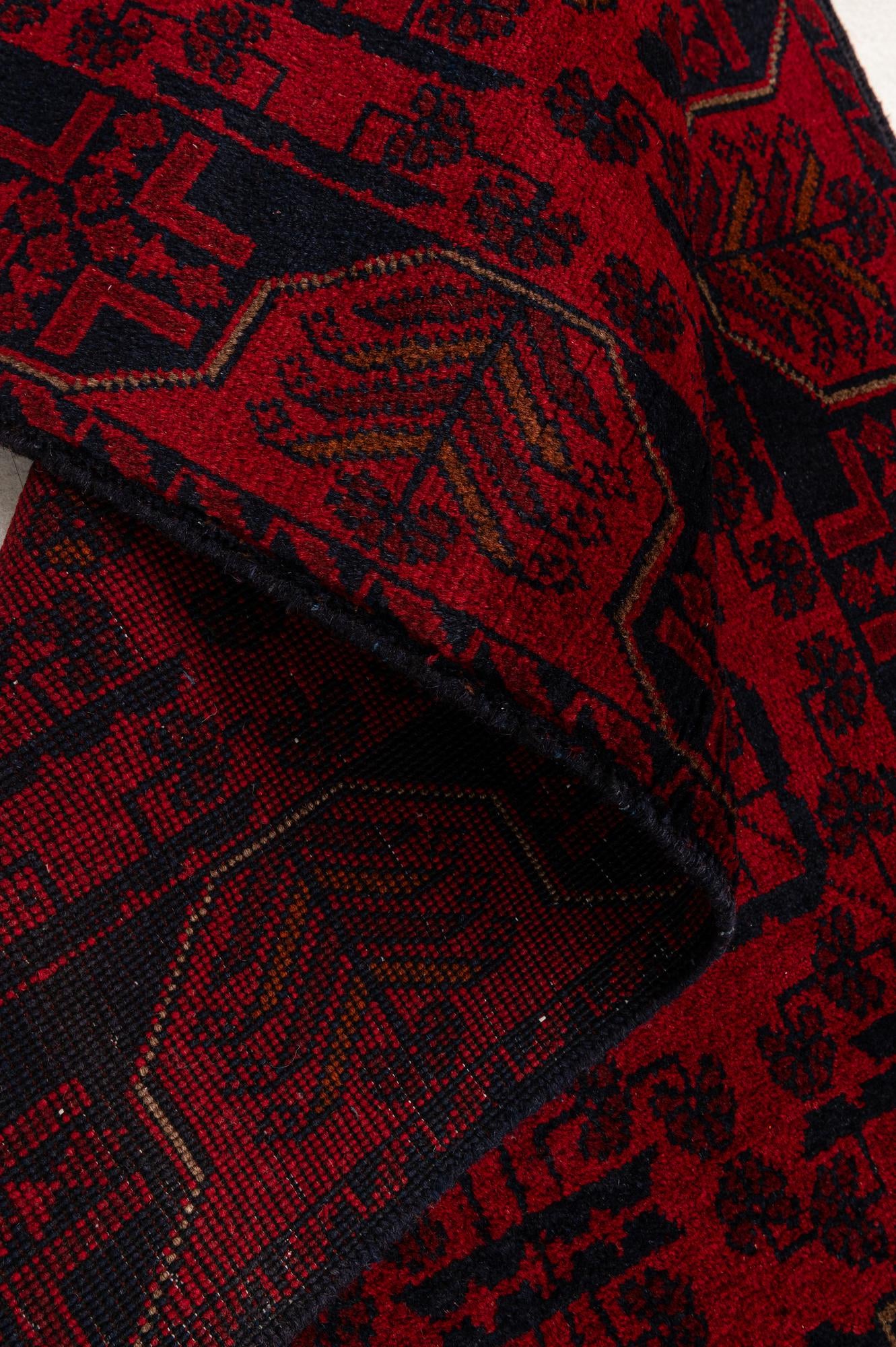 2' 8 x 6' 4 Hand Knotted Khal Mohammadi Wool Runner Rug