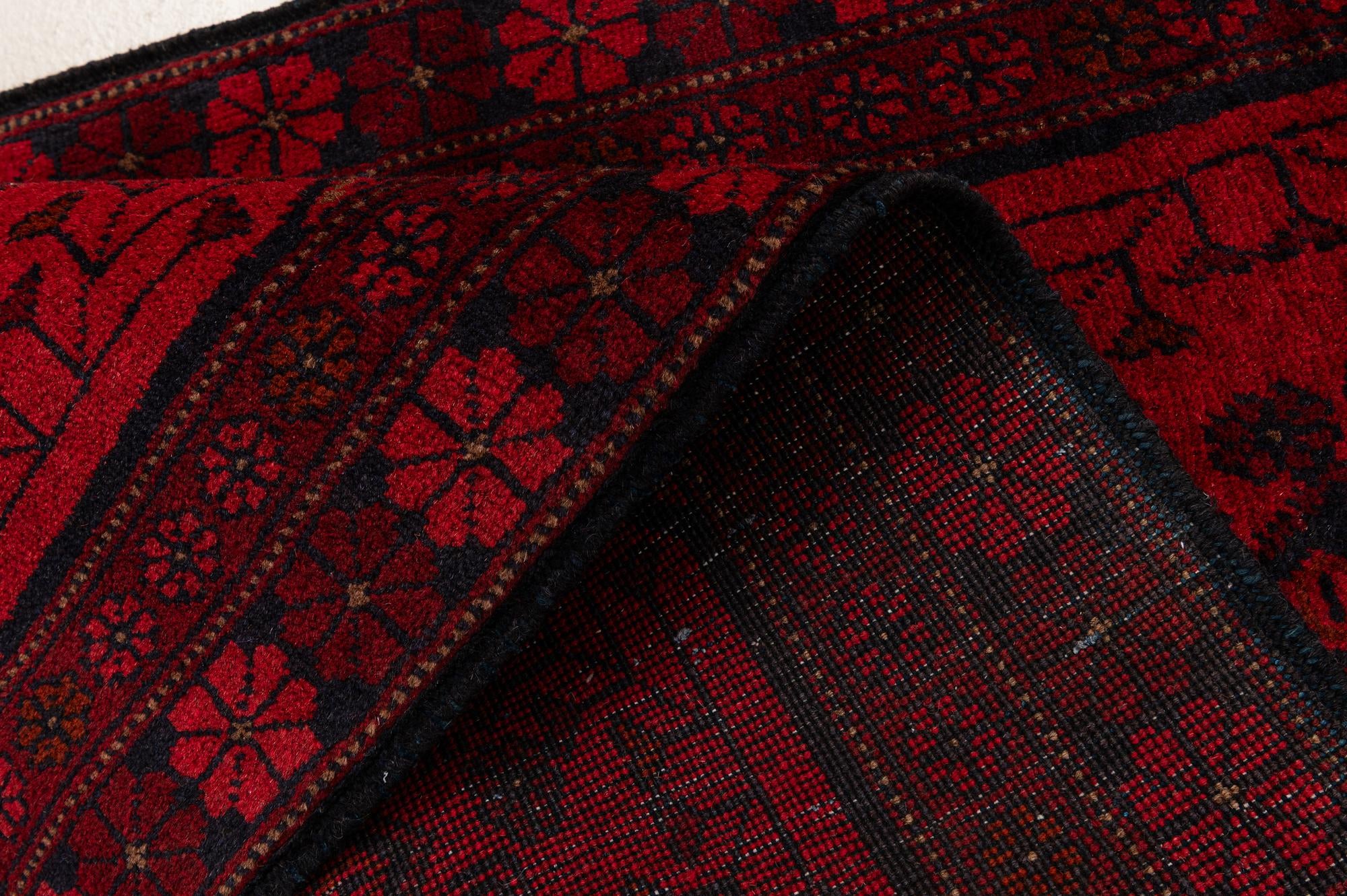 2' 8 x 6' 5 Hand Knotted Khal Mohammadi Wool Runner Rug