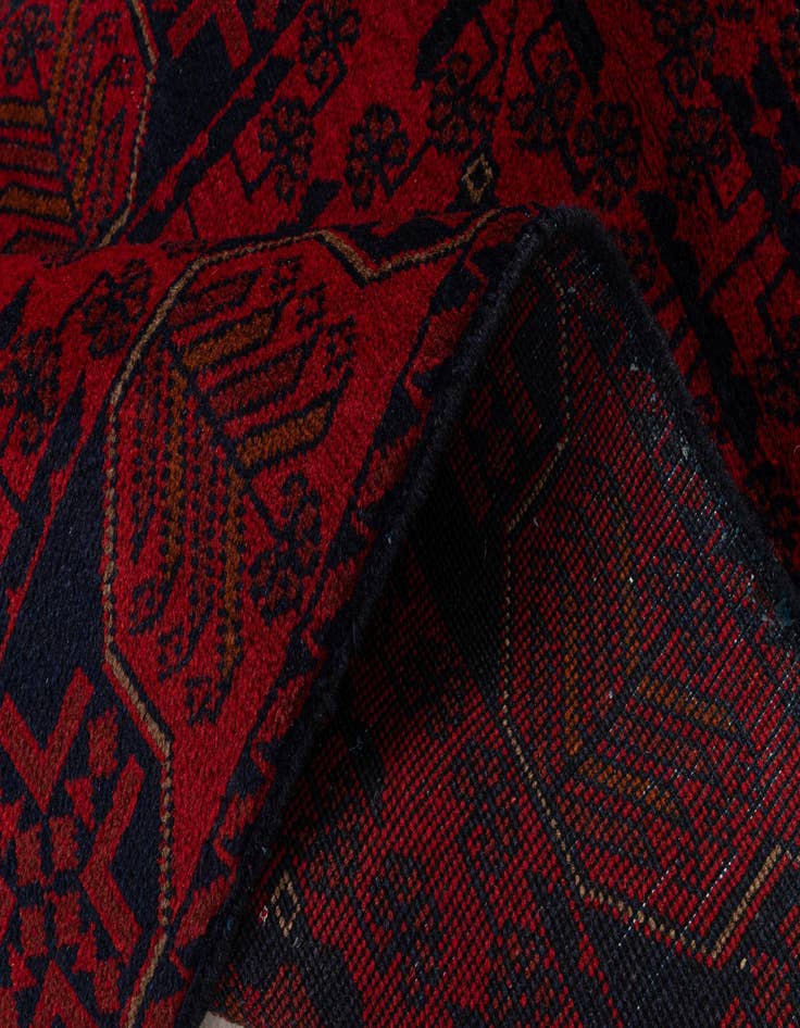 Detail image of 2' 6 x 6' 2  Hand Knotted Khal Mohammadi Wool Runner Rug