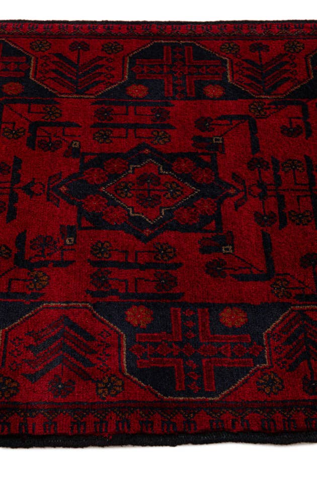 Detail image of 2' 8 x 6' 5 Hand Knotted Khal Mohammadi Wool Runner Rug