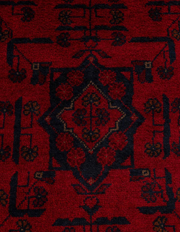 Detail image of 2' 8 x 6' 5  Hand Knotted Khal Mohammadi Wool Runner Rug