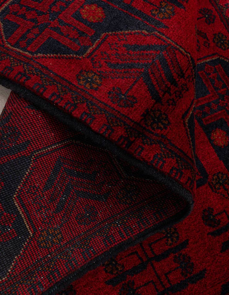 Detail image of 2' 8 x 6' 5  Hand Knotted Khal Mohammadi Wool Runner Rug