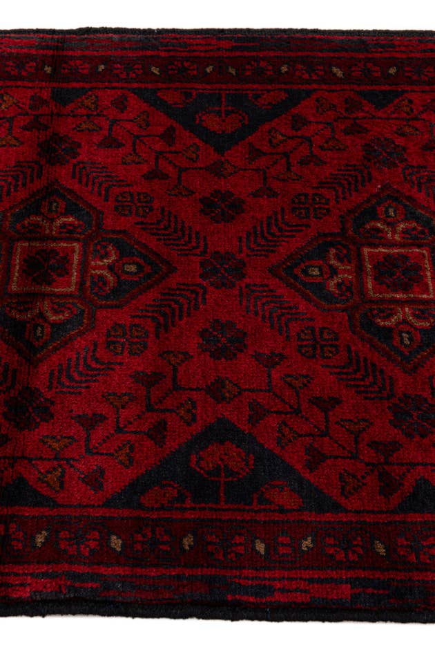 Detail image of 2' 6 x 6' 1 Hand Knotted Khal Mohammadi Wool Runner Rug