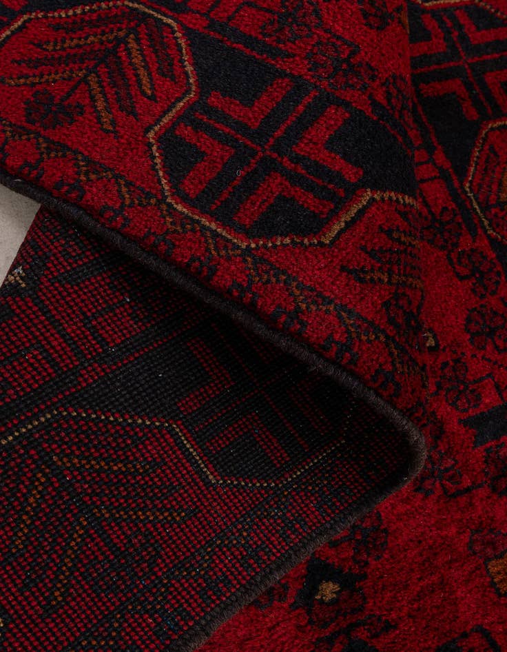 Detail image of 2' 8 x 6' 4  Hand Knotted Khal Mohammadi Wool Runner Rug