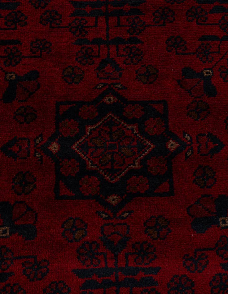 Detail image of 2' 7 x 6' 2  Hand Knotted Khal Mohammadi Wool Runner Rug