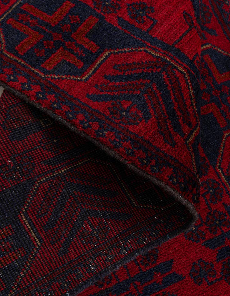 Detail image of 2' 8 x 6' 6  Hand Knotted Khal Mohammadi Wool Runner Rug