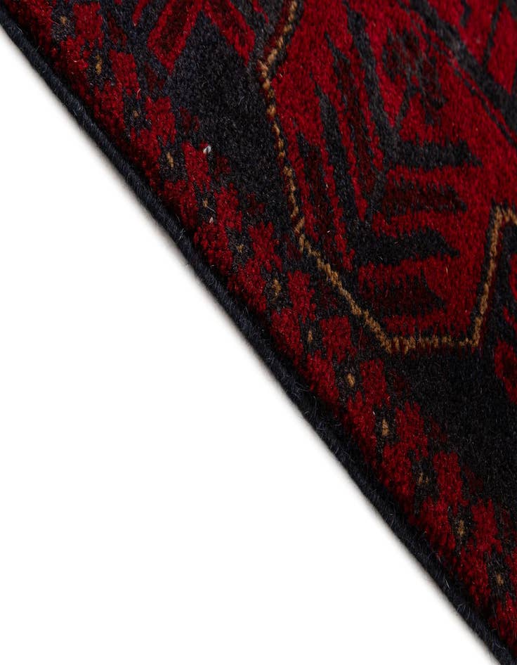 Detail image of 2' 9 x 6' 5  Hand Knotted Khal Mohammadi Wool Runner Rug