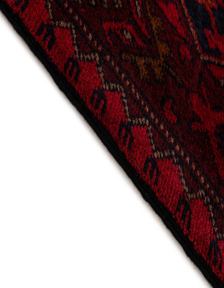 Detail image of 2' 7 x 6' 7  Hand Knotted Khal Mohammadi Wool Runner Rug