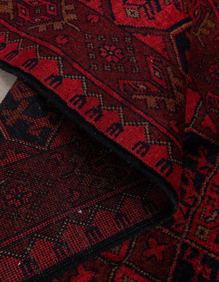 Detail image of 2' 8 x 6' 7  Hand Knotted Khal Mohammadi Wool Runner Rug