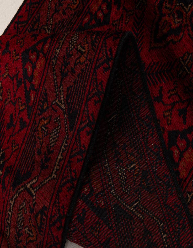 Detail image of 2' 7 x 9' 4  Hand Knotted Khal Mohammadi Wool Runner Rug