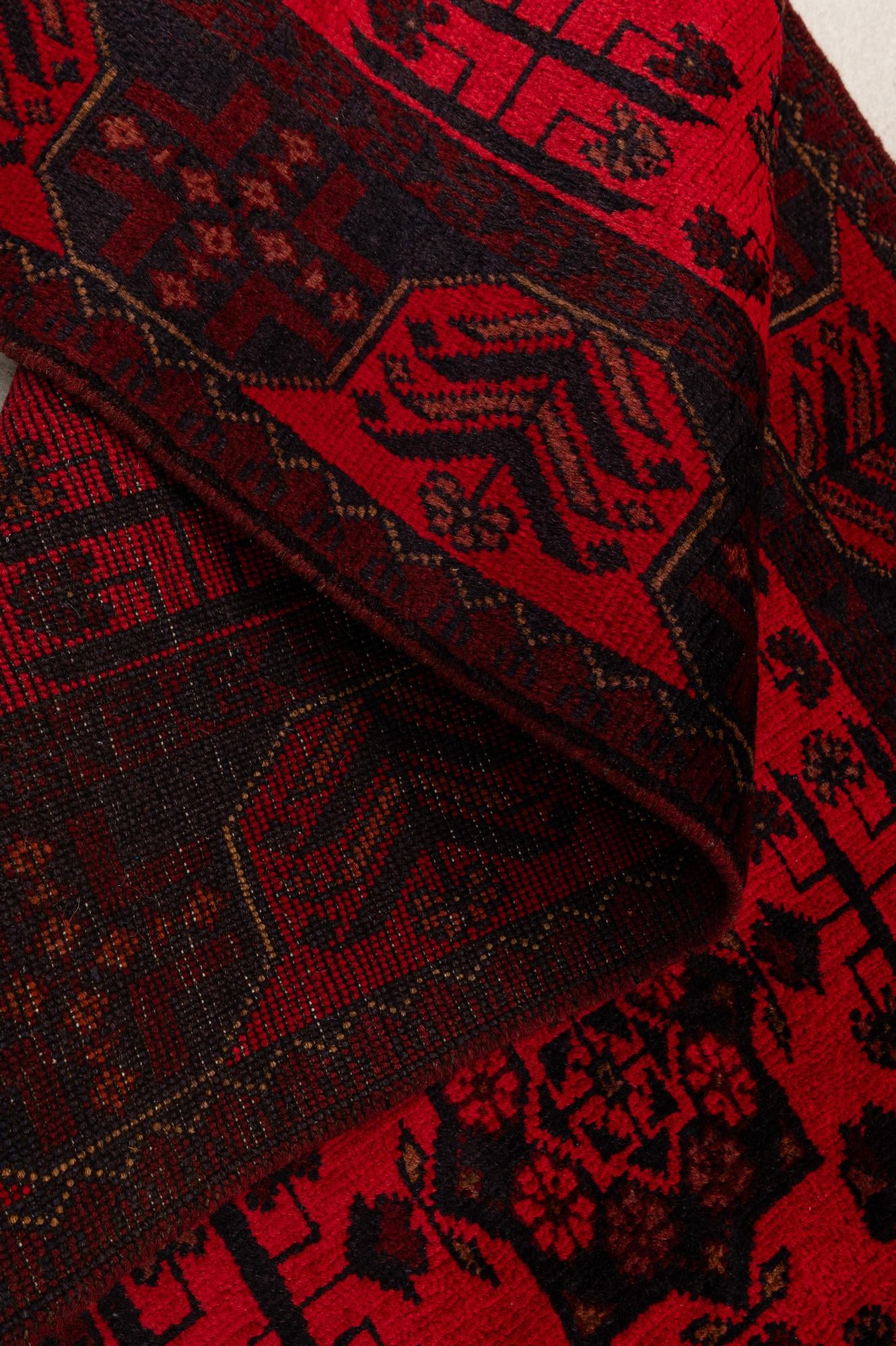 2' 9 x 9' 6 Hand Knotted Khal Mohammadi Wool Runner Rug