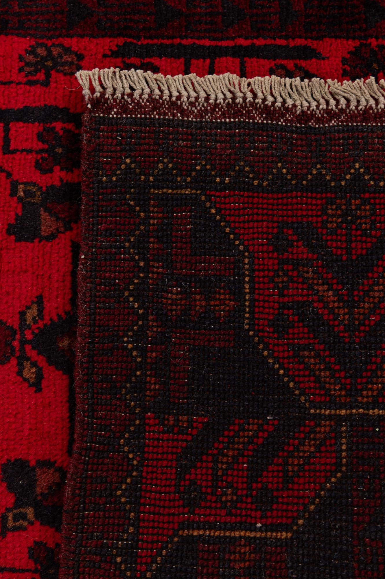2' 9 x 9' 6 Hand Knotted Khal Mohammadi Wool Runner Rug