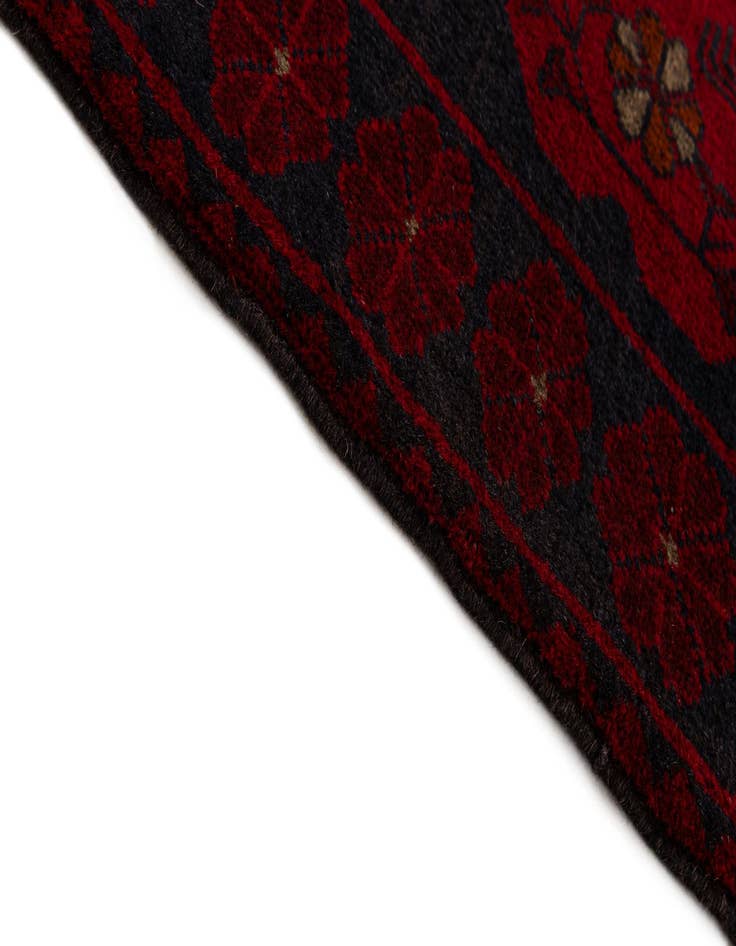 Detail image of 2' 8 x 9' 8  Hand Knotted Khal Mohammadi Wool Runner Rug