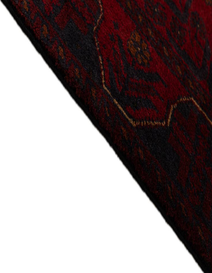 Detail image of 2' 10 x 9' 7  Hand Knotted Khal Mohammadi Wool Runner Rug