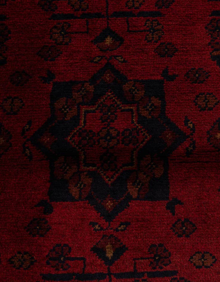 Detail image of 2' 10 x 9' 5  Hand Knotted Khal Mohammadi Wool Runner Rug