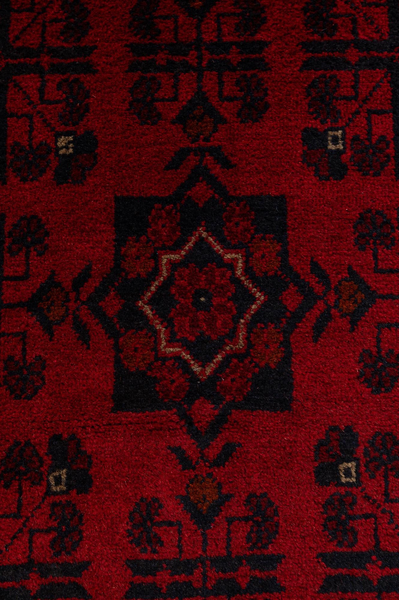 2' 8 x 6' 5 Hand Knotted Khal Mohammadi Wool Runner Rug