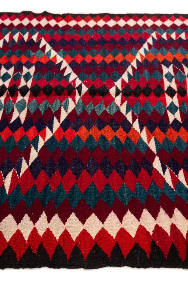 Detail image of 4' 10 x 8' 10 Hand Woven Kilim Fars Wool Runner Rug