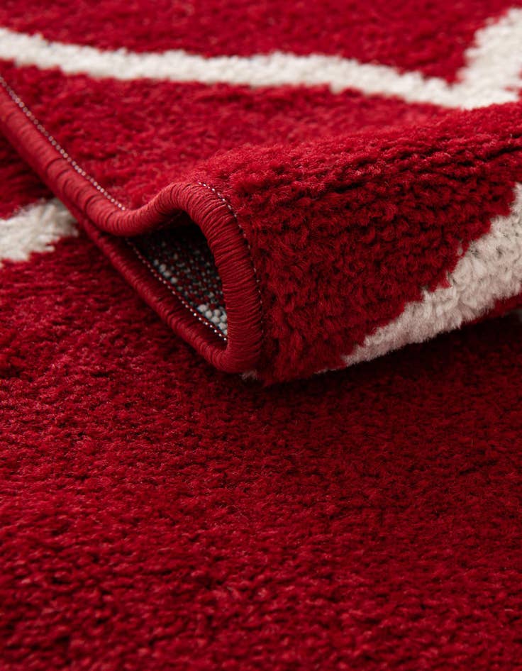 Detail image of 2' x 13' Lattice Frieze Runner Rug