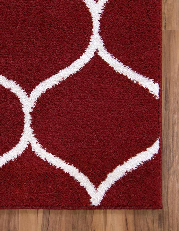Detail image of 2' x 13' Lattice Frieze Runner Rug