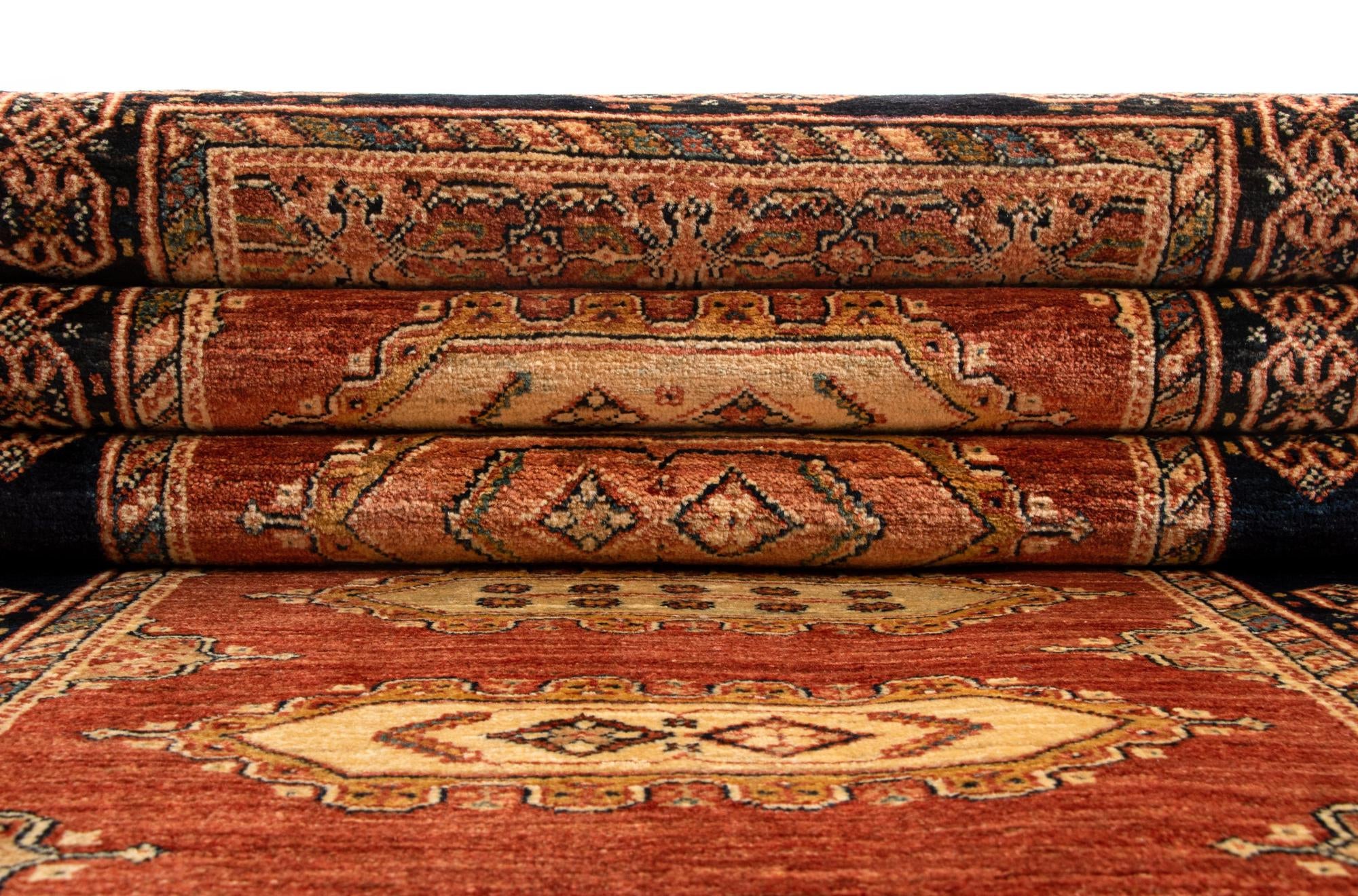 2' 11 x 9' 9 Luribaft Wool Runner Rug
