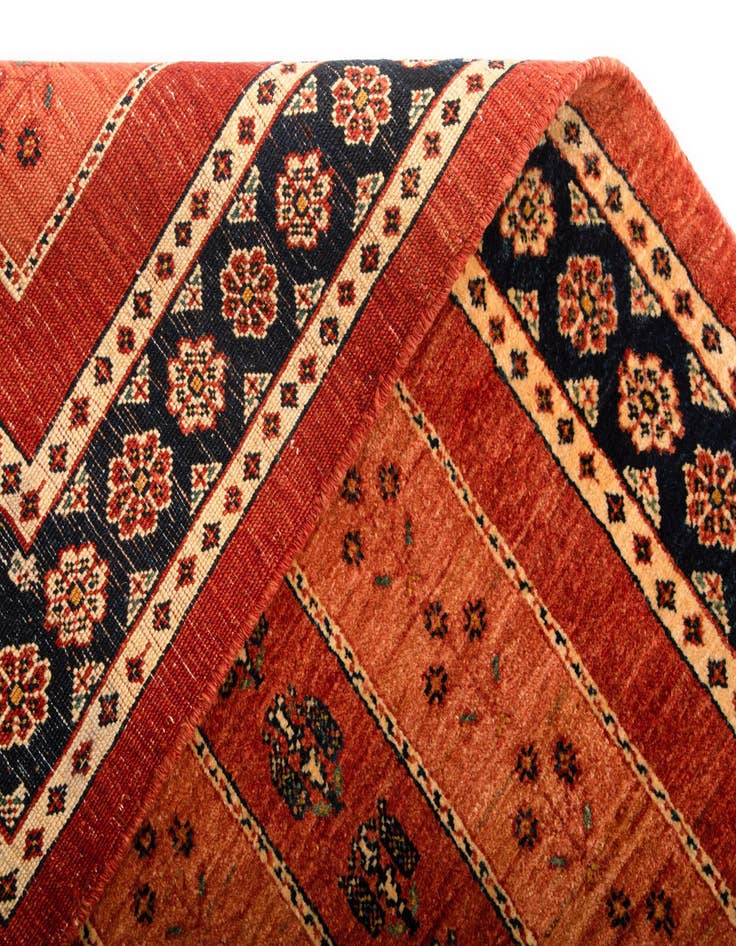 Detail image of 2' 9 x 9' 6 Luribaft Wool Runner Rug
