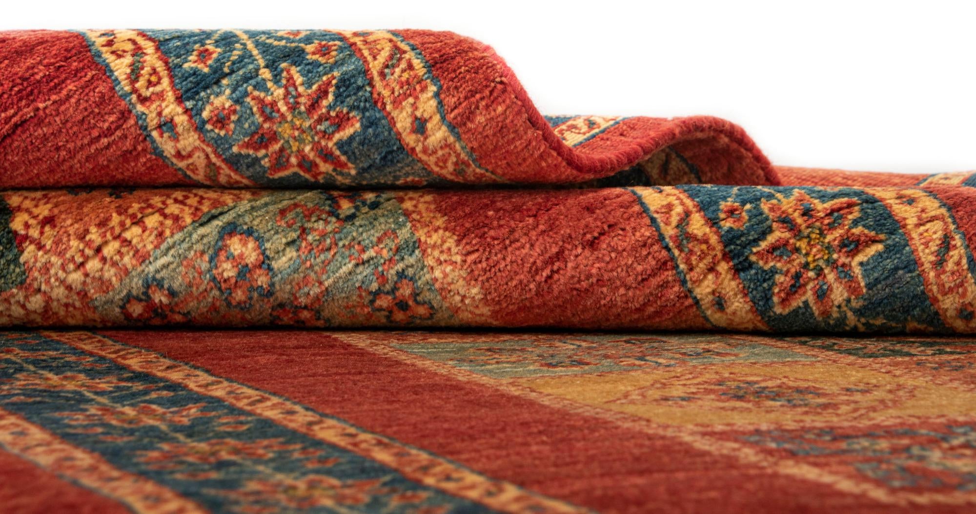 2' 8 x 6' 9 Luribaft Wool Runner Rug