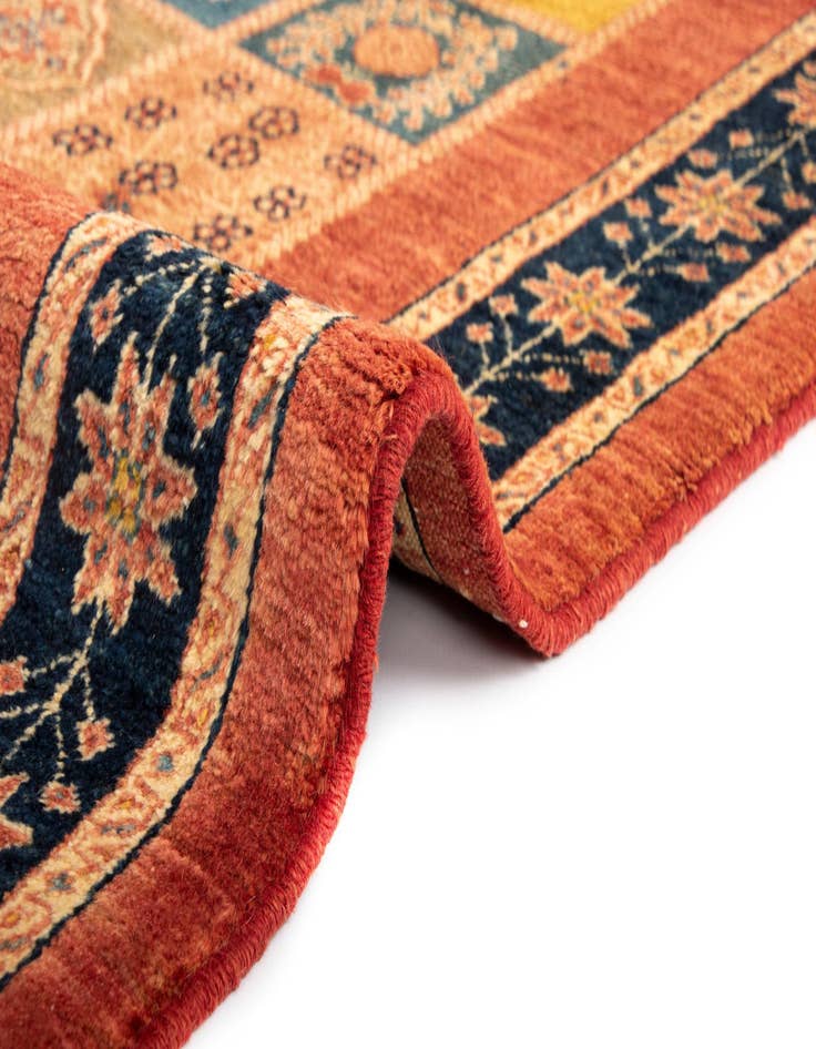 Detail image of 2' 9 x 6' 9 Luribaft Wool Runner Rug