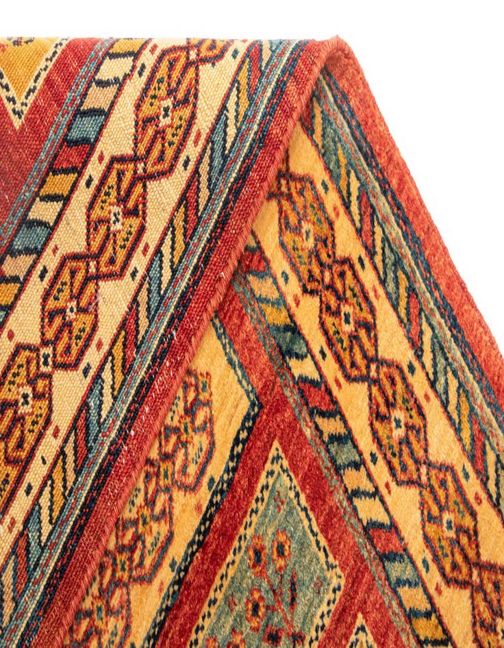 Detail image of 2' 8 x 6' 6 Luribaft Wool Runner Rug