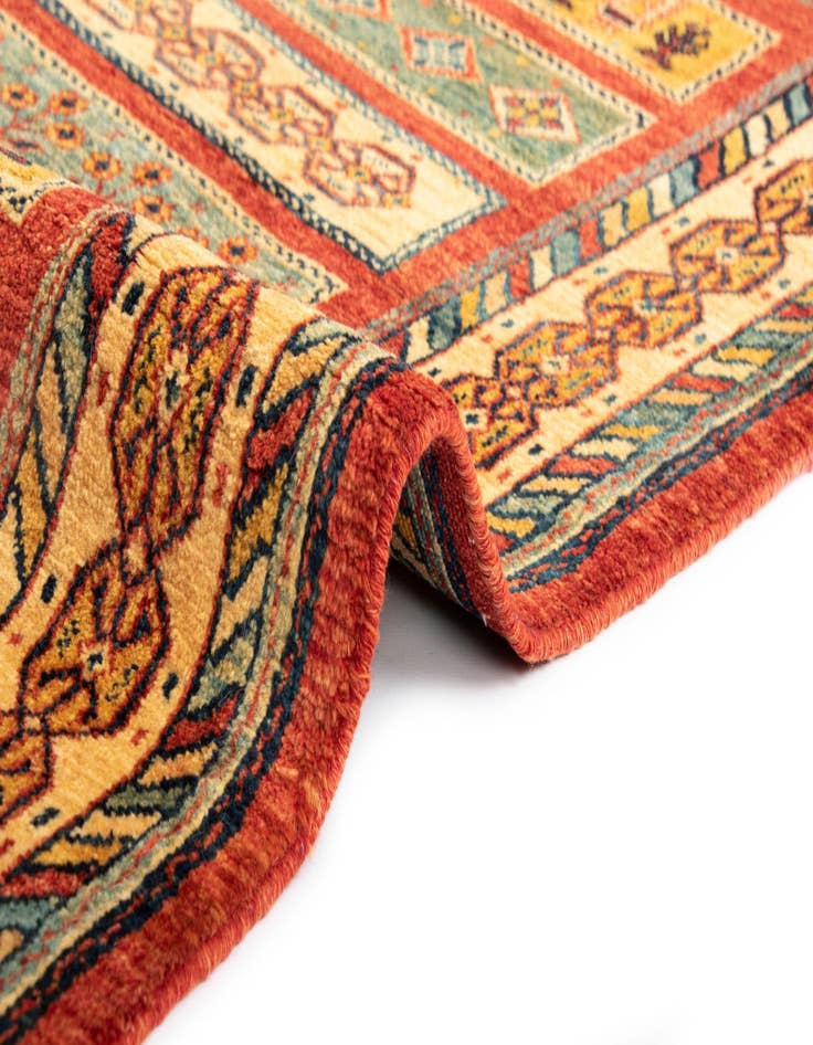 Detail image of 2' 8 x 6' 6 Luribaft Wool Runner Rug