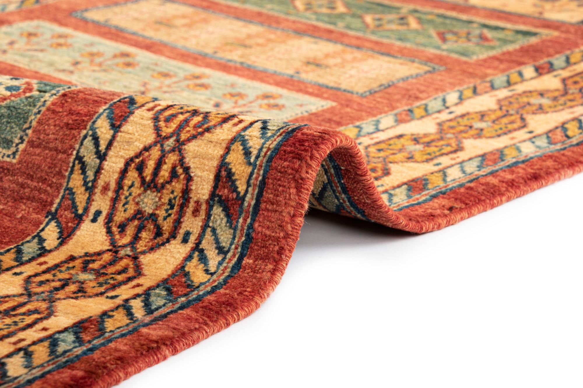 2' 9 x 6' 5 Luribaft Wool Runner Rug