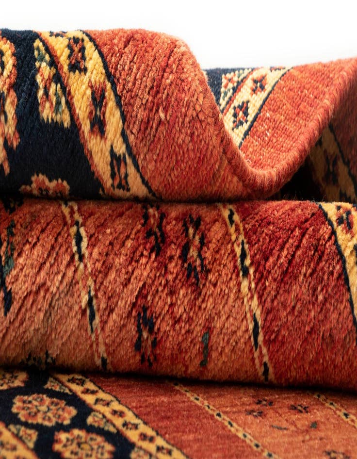 Detail image of 2' 10 x 6' 6 Luribaft Wool Runner Rug