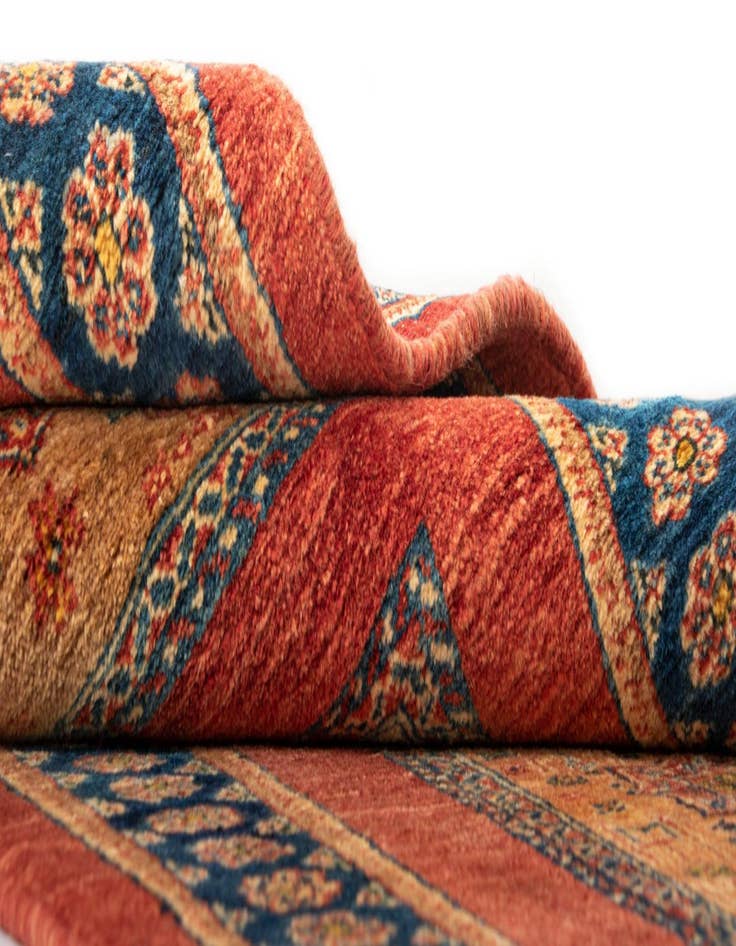 Detail image of 2' 5 x 6' Luribaft Wool Runner Rug