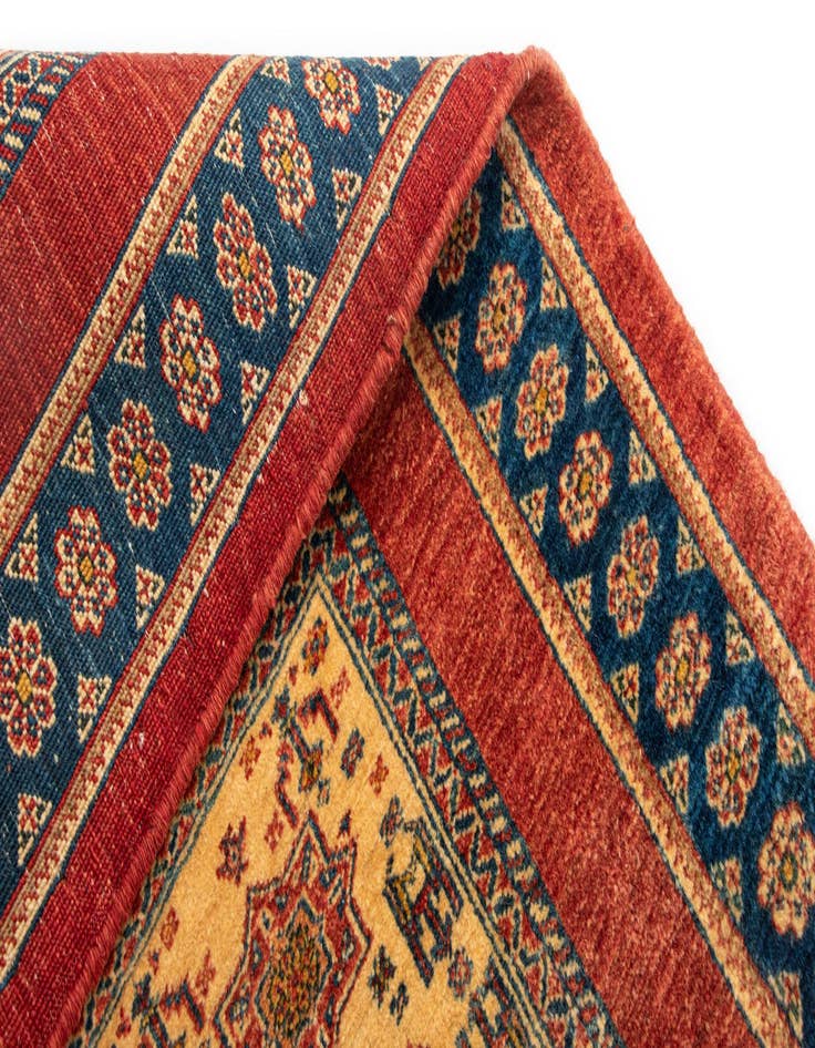 Detail image of 2' 5 x 6' Luribaft Wool Runner Rug