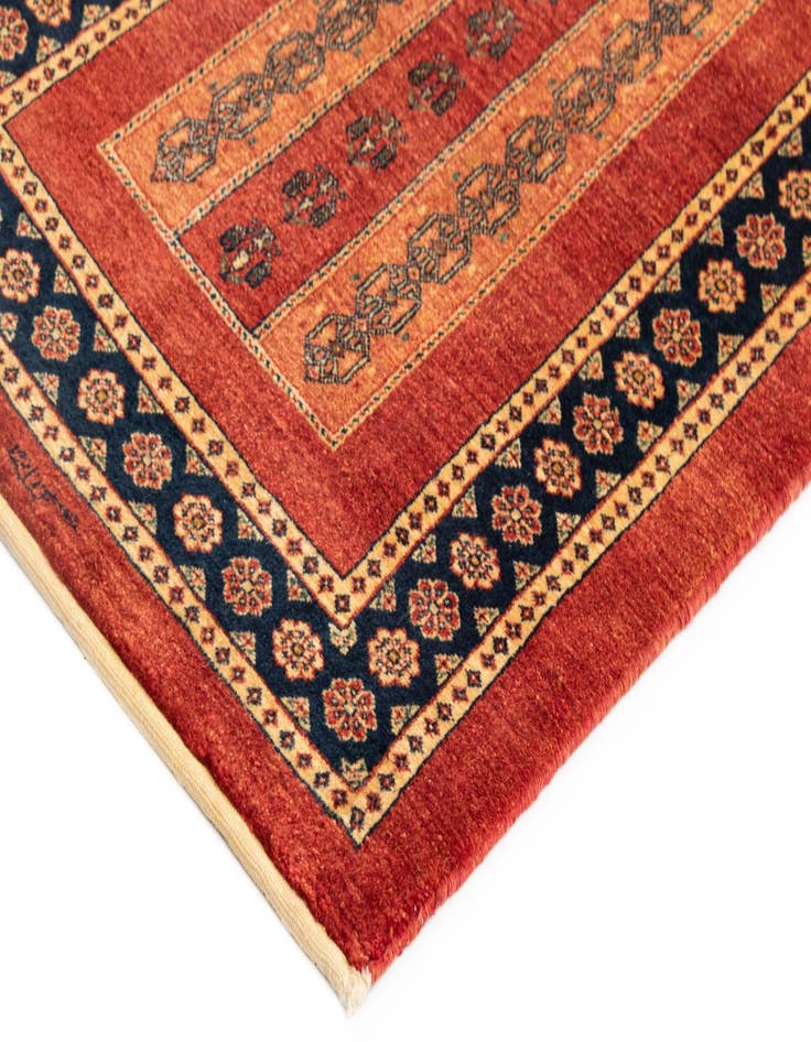 Detail image of 2' 8 x 6' 3 Luribaft Wool Runner Rug