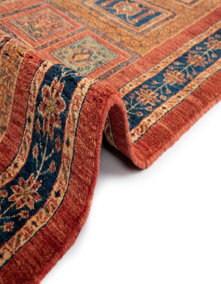 Detail image of 2' 8 x 6' 4 Luribaft Wool Runner Rug