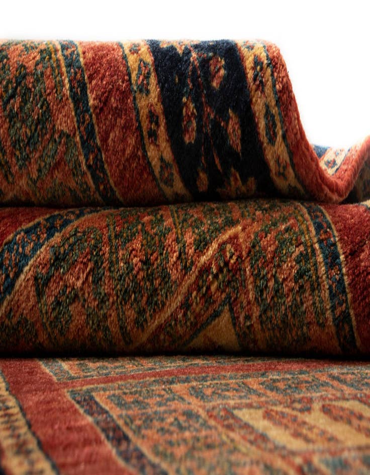 Detail image of 2' 7 x 6' 5 Luribaft Wool Runner Rug