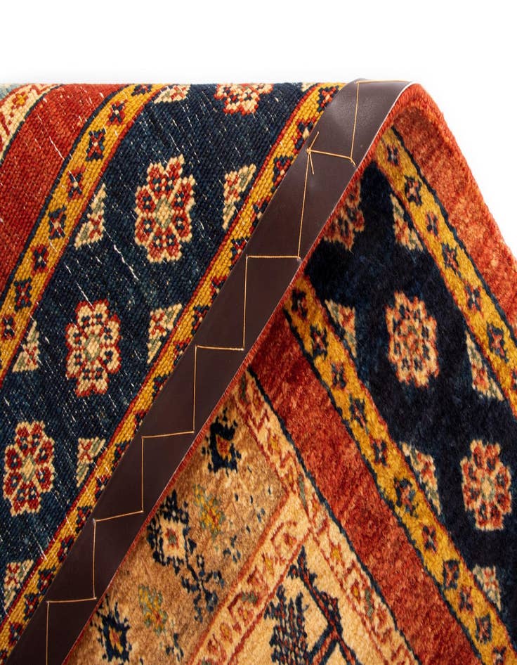 Detail image of 2' 8 x 9' Luribaft Wool Runner Rug