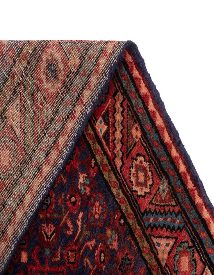 Detail image of 3' 6 x 12' 4 Mahal Wool Runner Rug