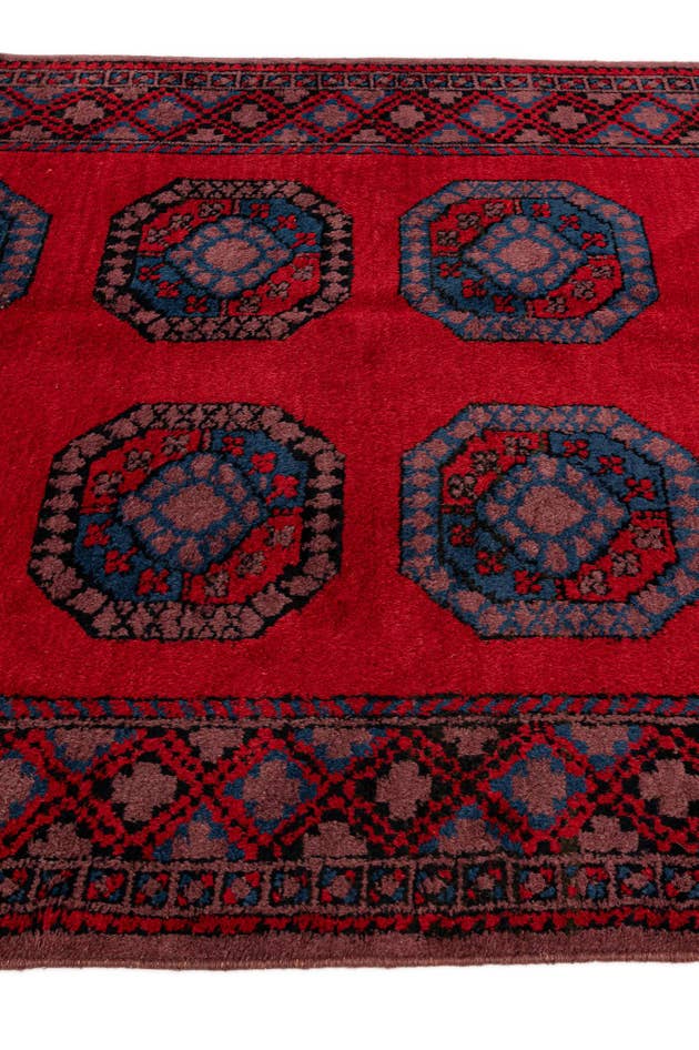 Detail image of 4' 8 x 9' 9 Hand Knotted Moroccan Wool Runner Rug