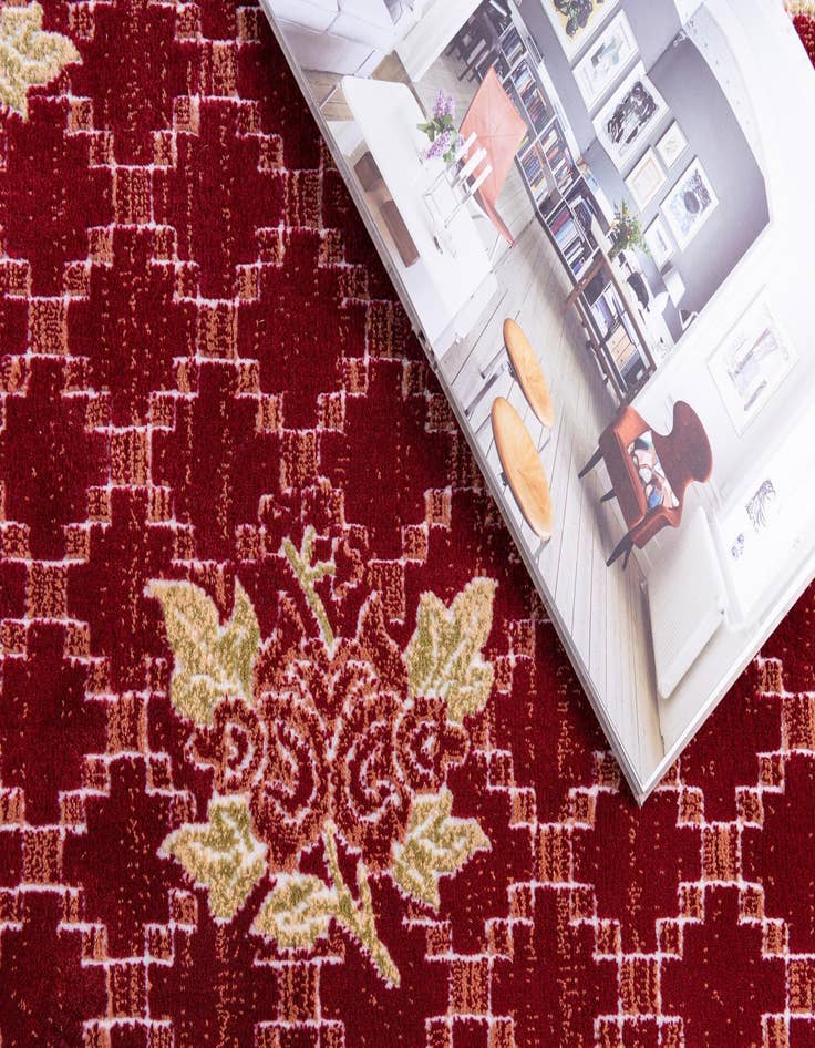 Detail image of 2' 7 x 10' Pao Tou Runner Rug