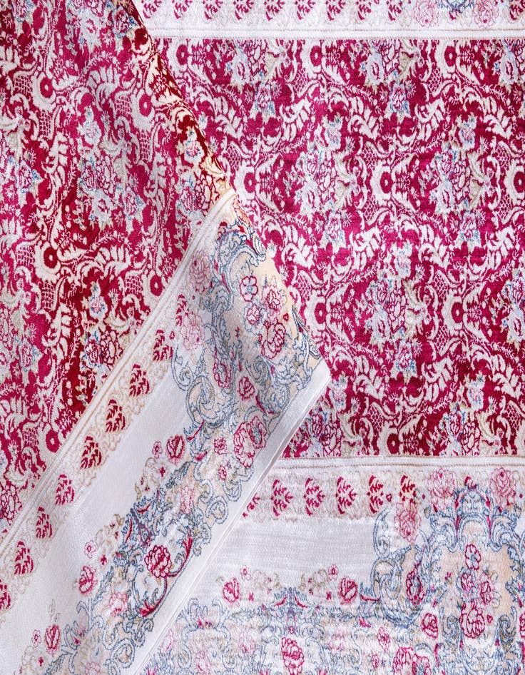 Detail image of 2' 7 x 9' 10 Qom Bamboo Silk Runner Rug