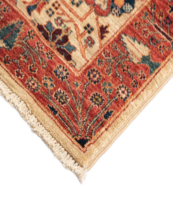 Detail image of 2' 7 x 9' 9 Serapi Wool Runner Rug