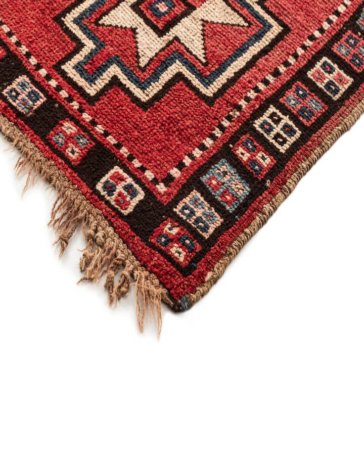 Detail image of 3' 10 x 8' 7 Hand Knotted Shiraz Persian Wool Runner Rug