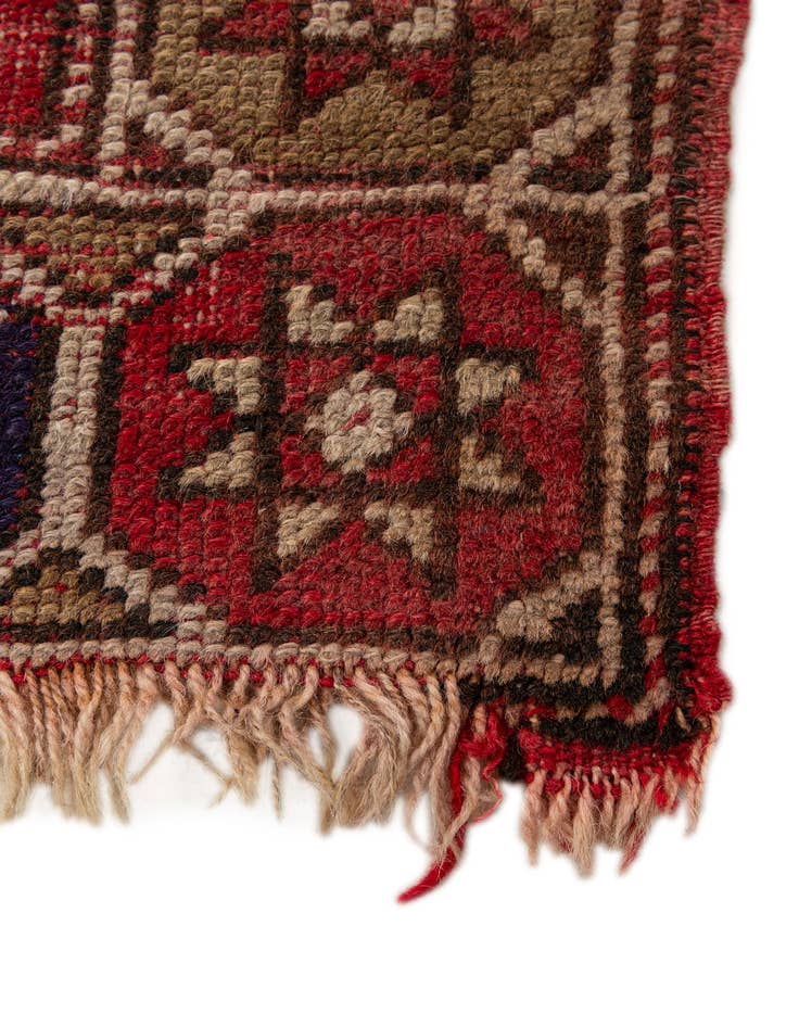 Detail image of 2' 1 x 7' 8  Hand Knotted Shiraz Wool Runner Rug