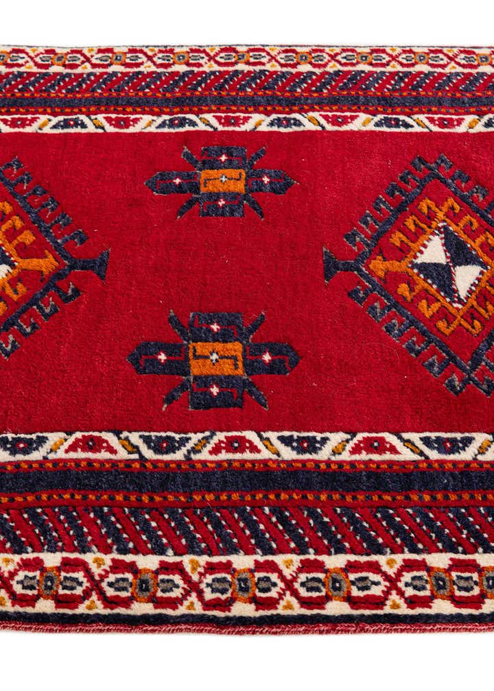 2' 7 x 9' 10 Hand Knotted Shiraz Wool Runner Rug